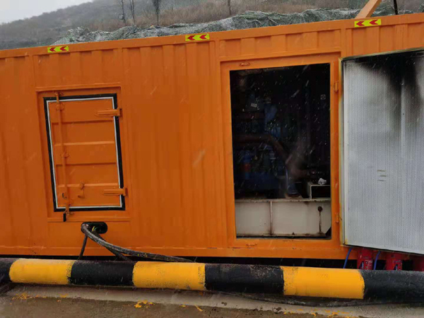 高阳发电车出租-应急柴油发电机组选什么样的比较好？